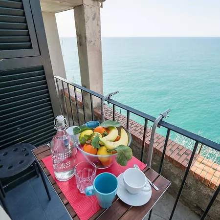 Il Baluardo Sea View On The Cliff דירה
